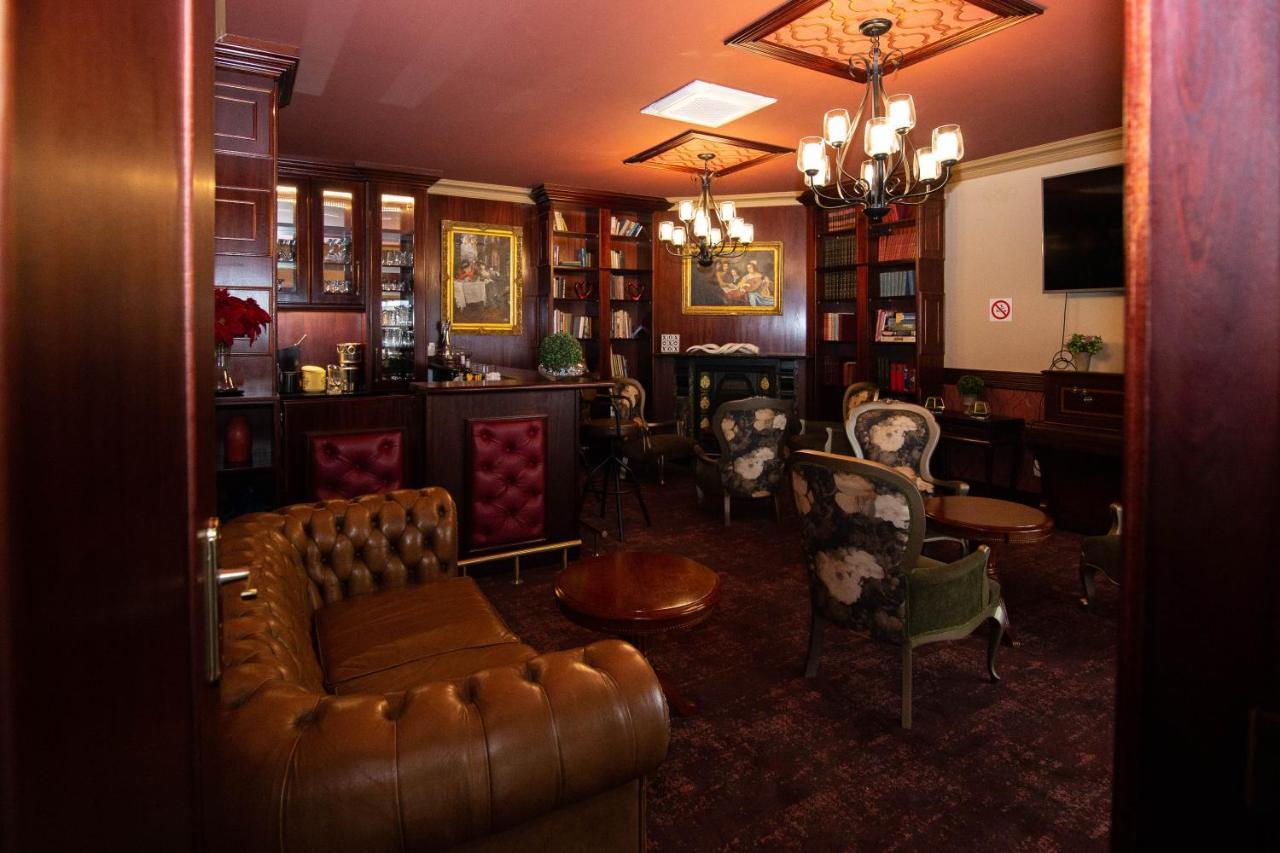Milner House Kimberley Hotel Екстериор снимка